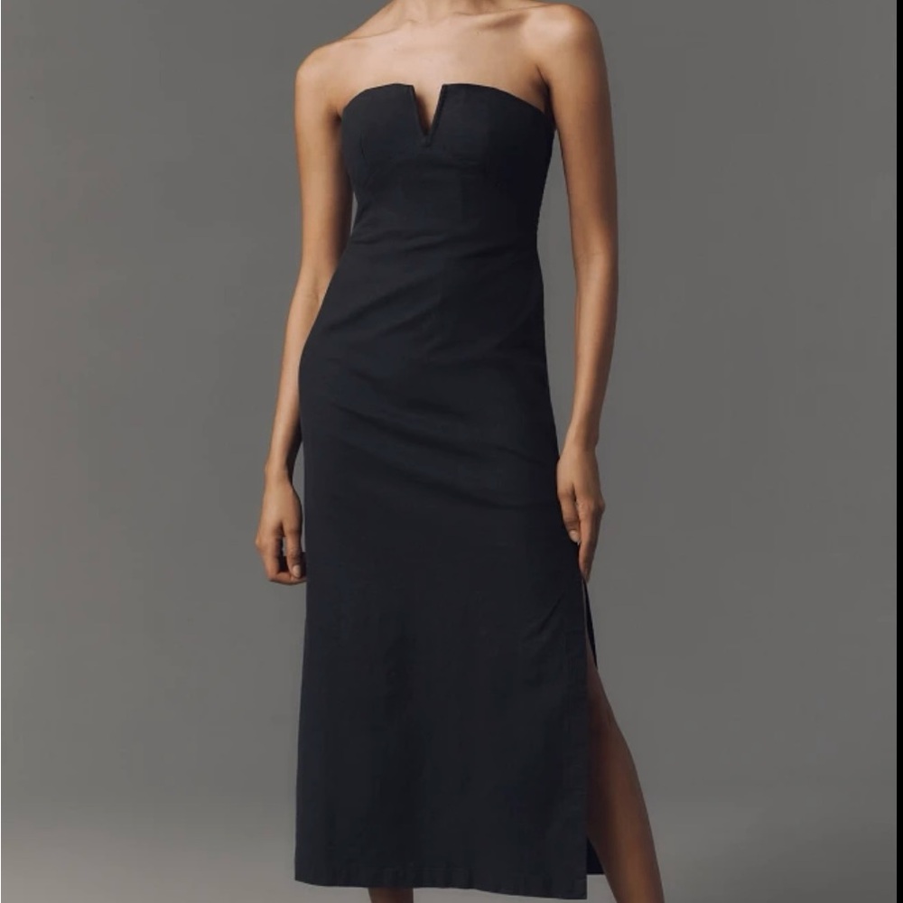 By Anthropologie Strapless Linen Plunge-Neck Midi Dress